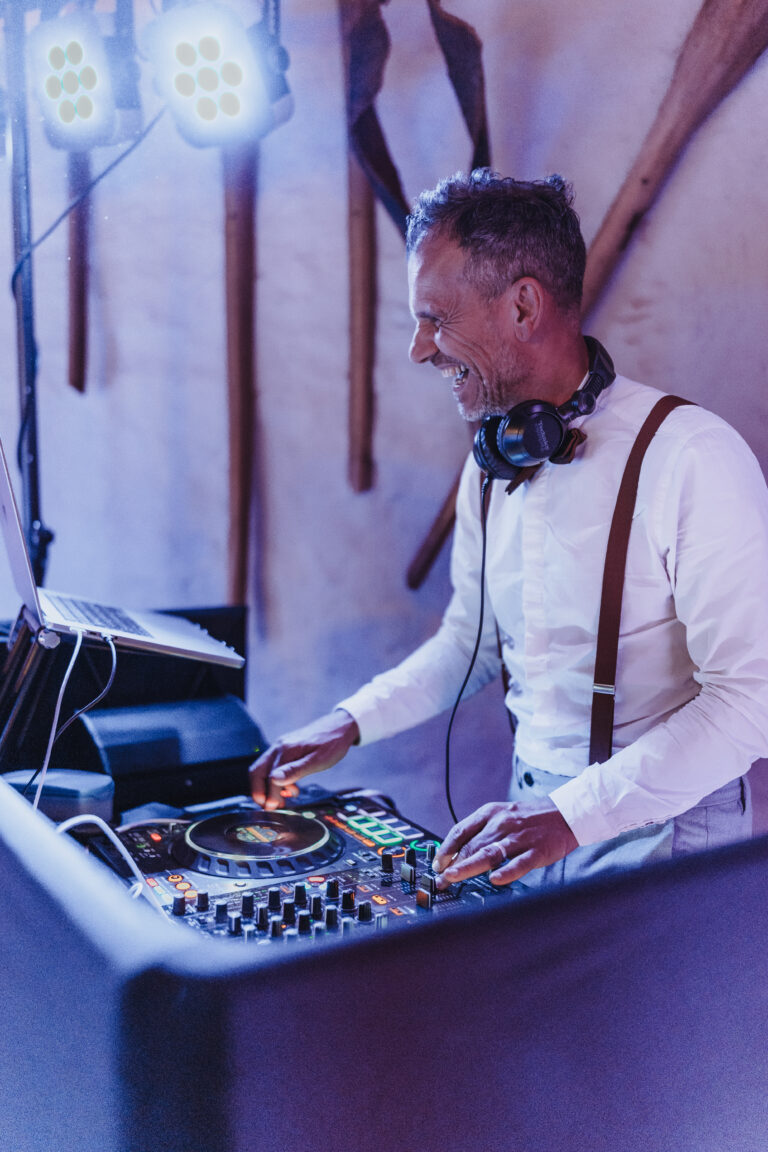DJ-Ralf-Esser-Hochzeits-DJ-Hochzeitsparty-Hochzeitfeiern-Wedding-DJ
